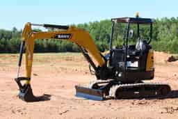 SANY Savings: SY35U Mini Excavator w/ straight blade