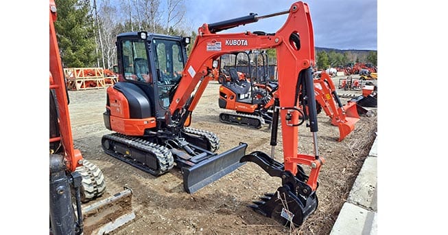 Kubota KX033-4R3A Compact Excavator – 8,000 lbs.