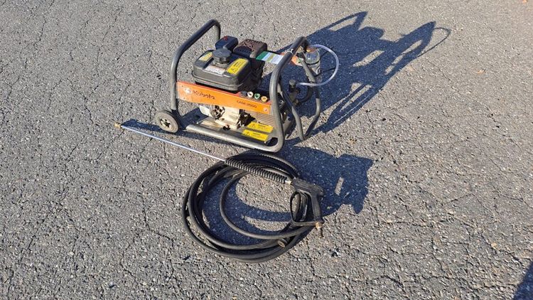 Kubota 2500X Pressure Washer