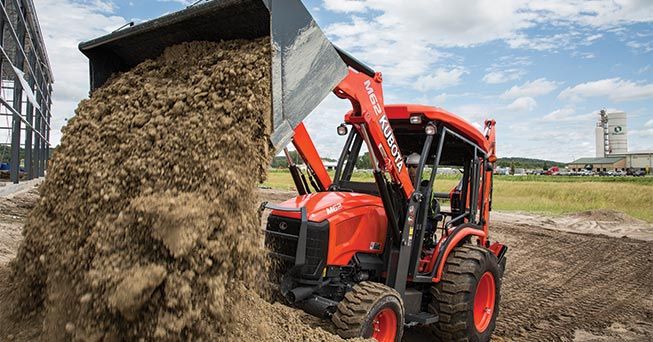 Kubota M62 Tractor-Loader-Backhoe – 10,000 lbs