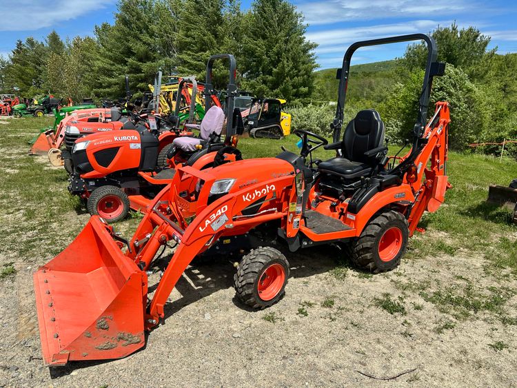 Kubota BX23SLSB-T-1 TRACTOR, SSQA LOADER, BACKHOE, 4wd, TURF TIRES